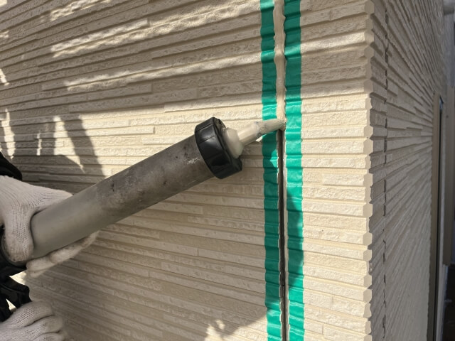 シーリング仕上げ